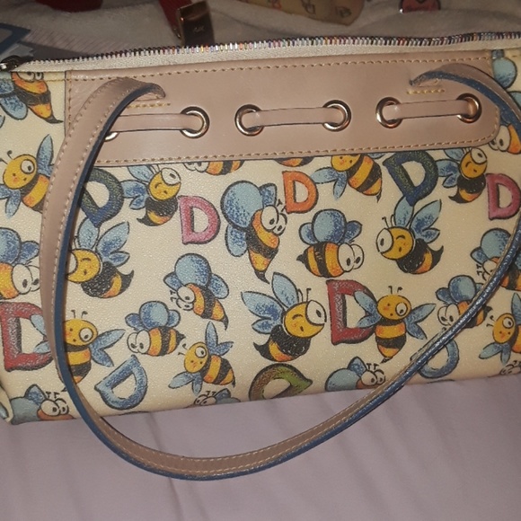 Authentic dooney and bourke bumblebee purse - Picture 6 of 6